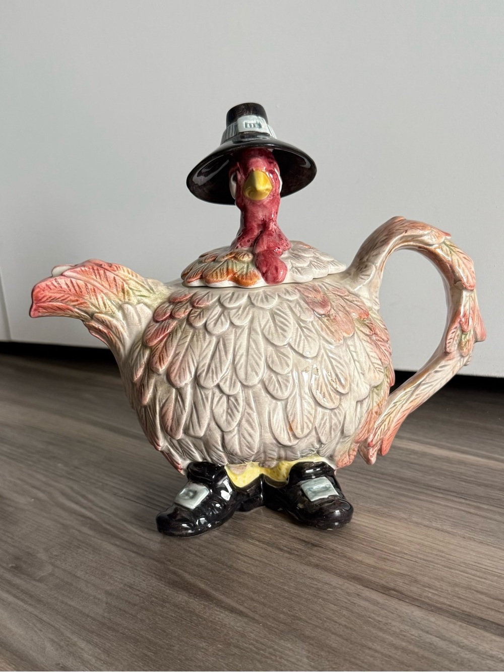 Pilgrims Progress Thanksgiving Teapot